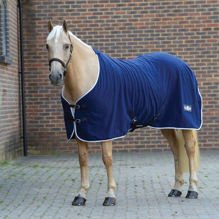 2023 Saxon Defiant Fleece Standard Neck Horse Rug 1011728 - Navy / White 4 2023 Saxon Defiant Fleece Standard Neck Horse Rug 1011728 - Navy / White - Image 2