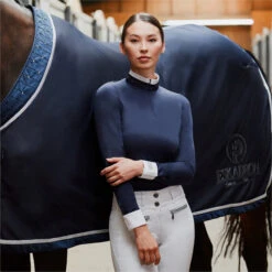 2023 Eskadron Dura Crystal Transport Rug 128831 353 - Navy 14 2023 Eskadron Dura Crystal Transport Rug 128831 353 - Navy -Chic Equestrian Supplies 6272 202320Eskadron20Dura20Crystal20Transport20Rug201288312035320 20Navy20Close20Up203.700x700