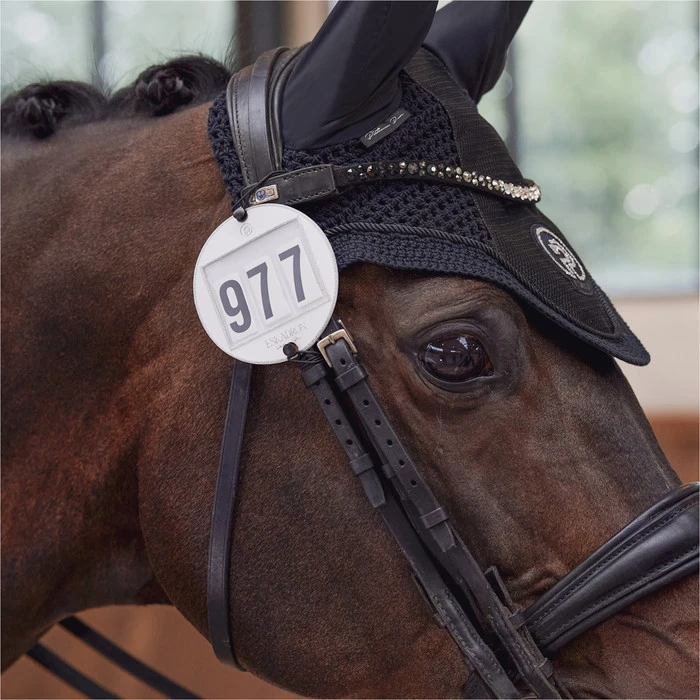 2023 Eskadron Highgloss Peacock Saddle Cloth & Round Bridle Number Holder Bundle PSNH23 - White 10 2023 Eskadron Highgloss Peacock Saddle Cloth & Round Bridle Number Holder Bundle PSNH23 - White - Image 8