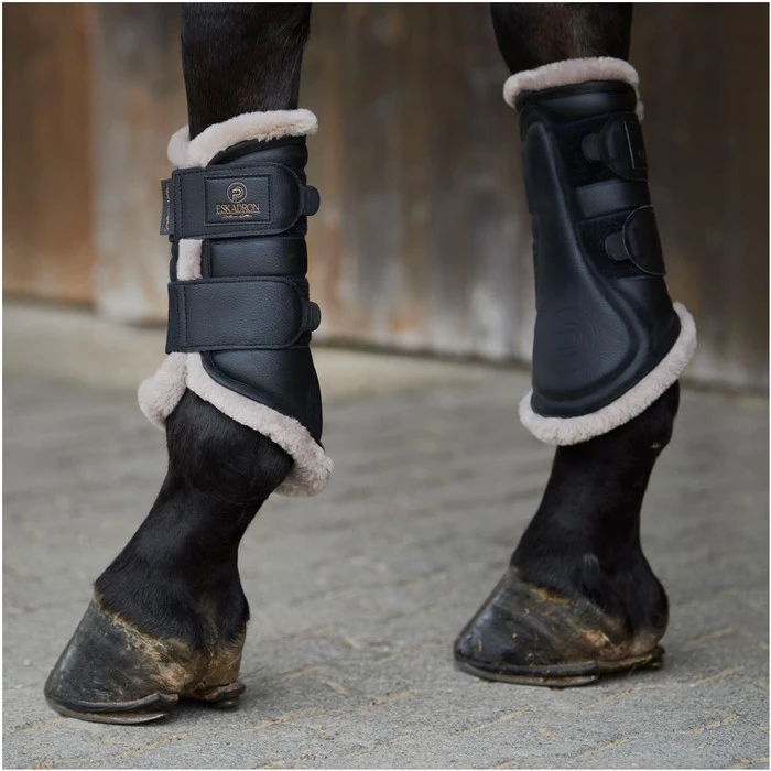 2023 Eskadron Platinum Faux Leather Big Square Saddle Cloth & Tendon Boots Bundle EPFL1 - Black 8 2023 Eskadron Platinum Faux Leather Big Square Saddle Cloth & Tendon Boots Bundle EPFL1 - Black - Image 6