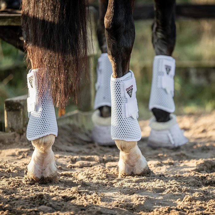 2022 Equilibrium Tri-Zone All Sports Boots 2883 - White Colour White 4 2022 Equilibrium Tri-Zone All Sports Boots 2883 - White Colour White - Image 2